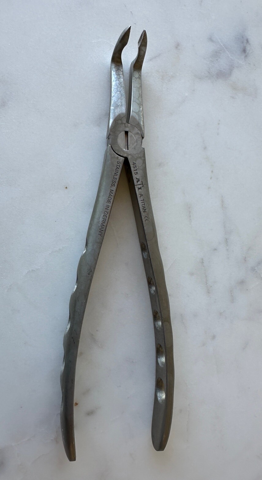 🦷 A-Titan LOWER ROOT X-TRAC FORCEPS (Dental) #4515 Serrated