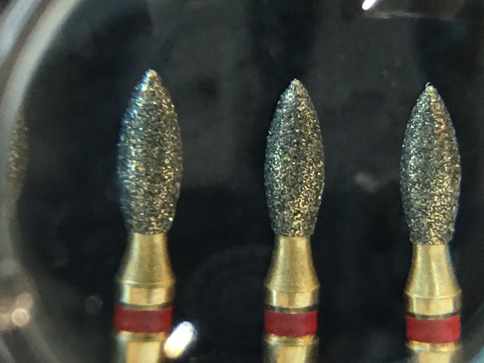 Dental Diamond Burr Fine ( 20 ) Football Shape (368) # G/257-020sf Short 2.0 mm