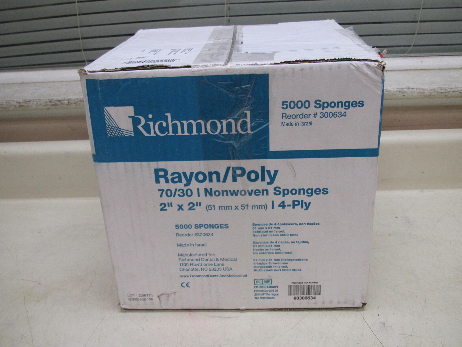 Richmond Dental & Medical 300634 2″ x 2″ Rayon/Poly Nonwoven Sponge Qty. 5000