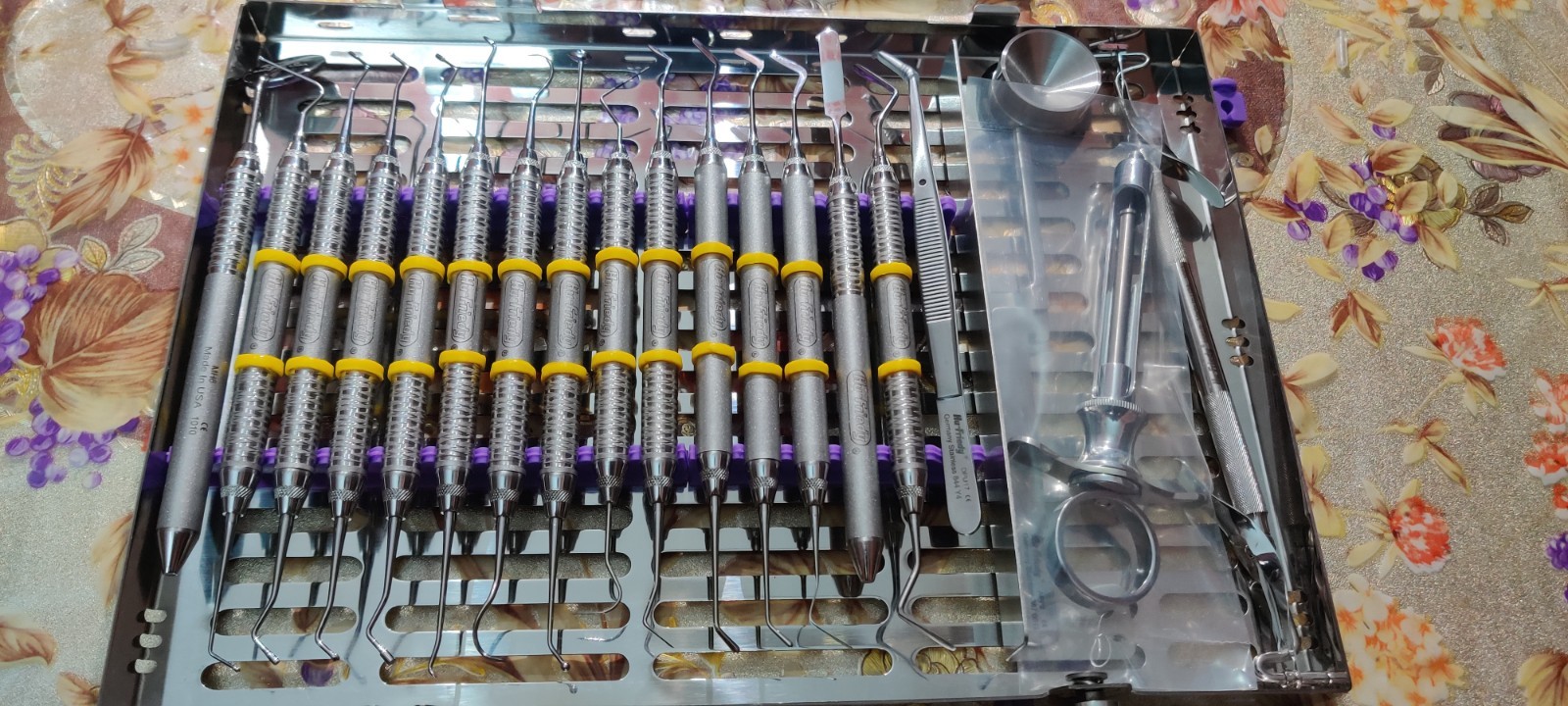 5x Hu Friedy kits 2x hygiene 2x composit and exam 1x LM