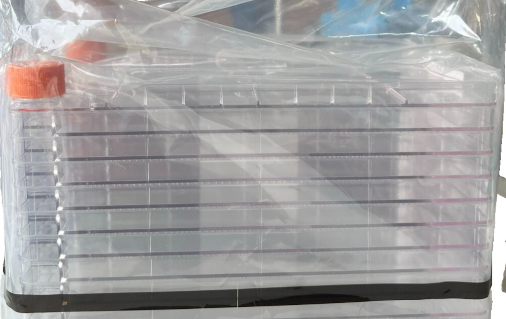 Corning® CellBIND® 3320 Polystyrene CellSTACK® – 10 Chamber with Vent Caps