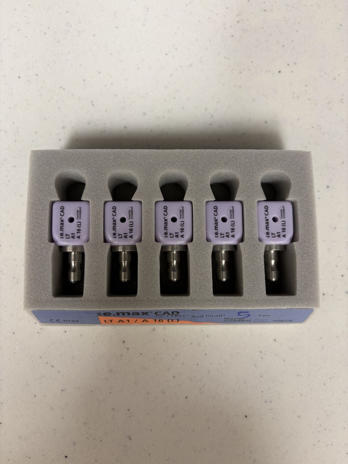 IPS e.max CAD CEREC Ivoclar LT Block, Shade A1 Size A16(L) 5/Pk