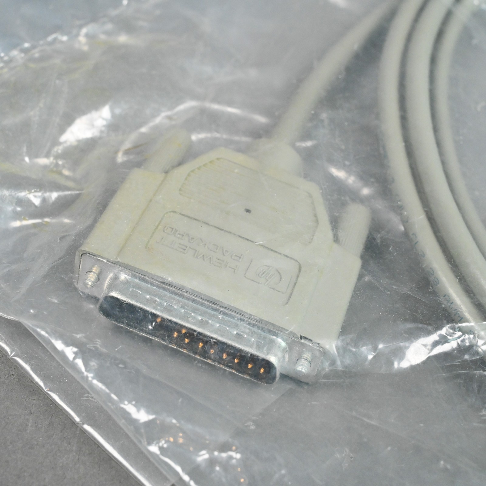 Hewlett Packard – HP 24540-80012 – Agilent 6890 Gas Chromatograph RS-232/modem