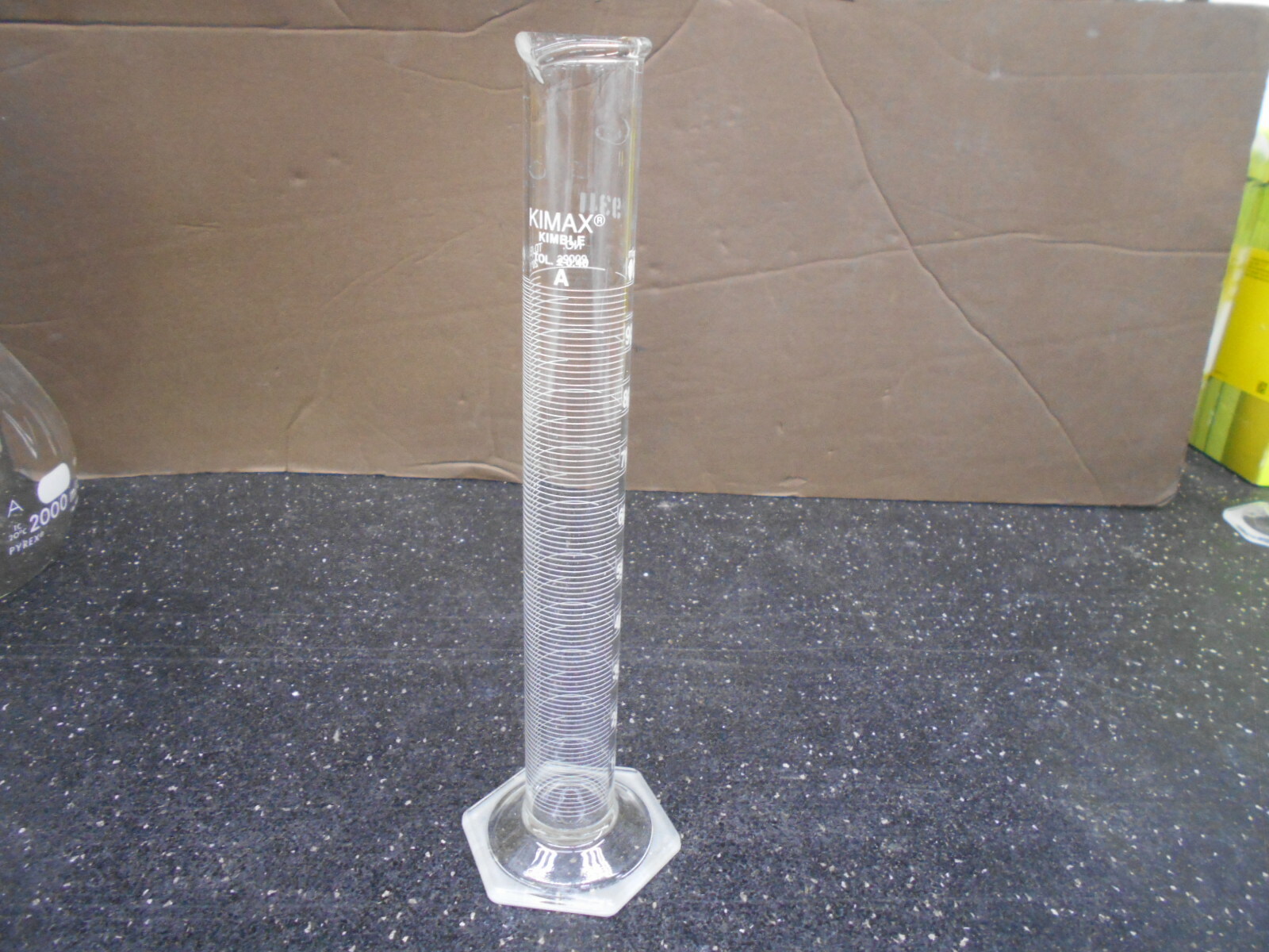 KIMBLE KIMAX 20026 100mL GLASS GRADUATED CYLINDER