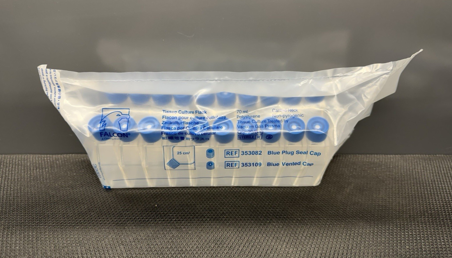 Falcon Corning, 70mL Tissue Culture Flask, Blue Vented Cap, 353109, 4 Bags of 20