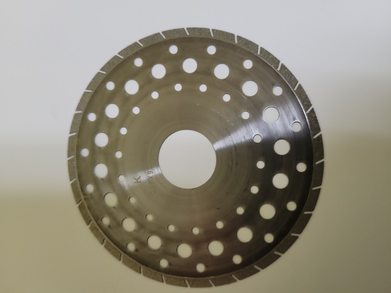 Dental Lab Diamond Disc C17mm x 90mm x 0.28mm for plaster, die stone