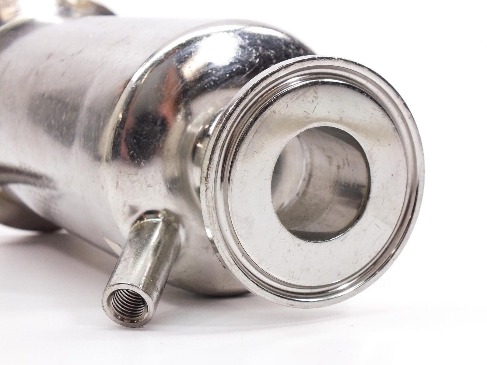 Stainless Steel In-Line Filter Housing 50mm OD / 80mm ID Ports Tri-Clamp Vacuum