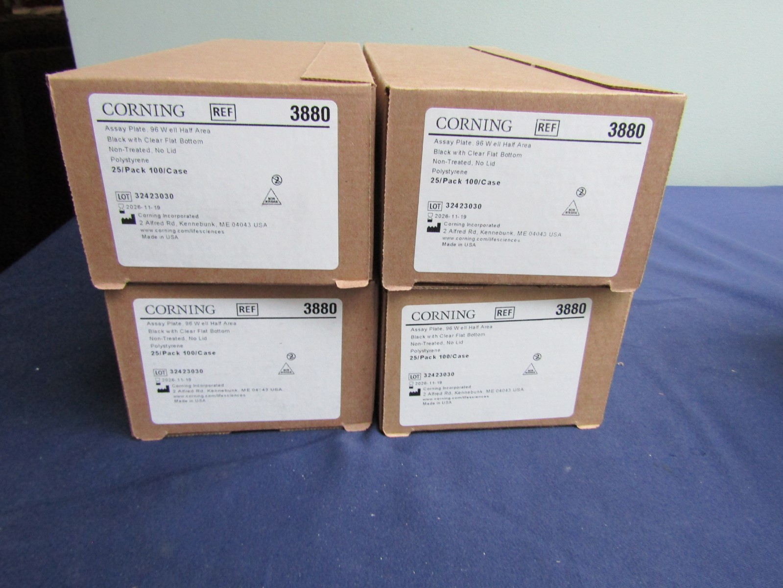Corning 3880, Assay Plate 96 Well Half Area, Non-Treated, No-Lid, Black 25 pack