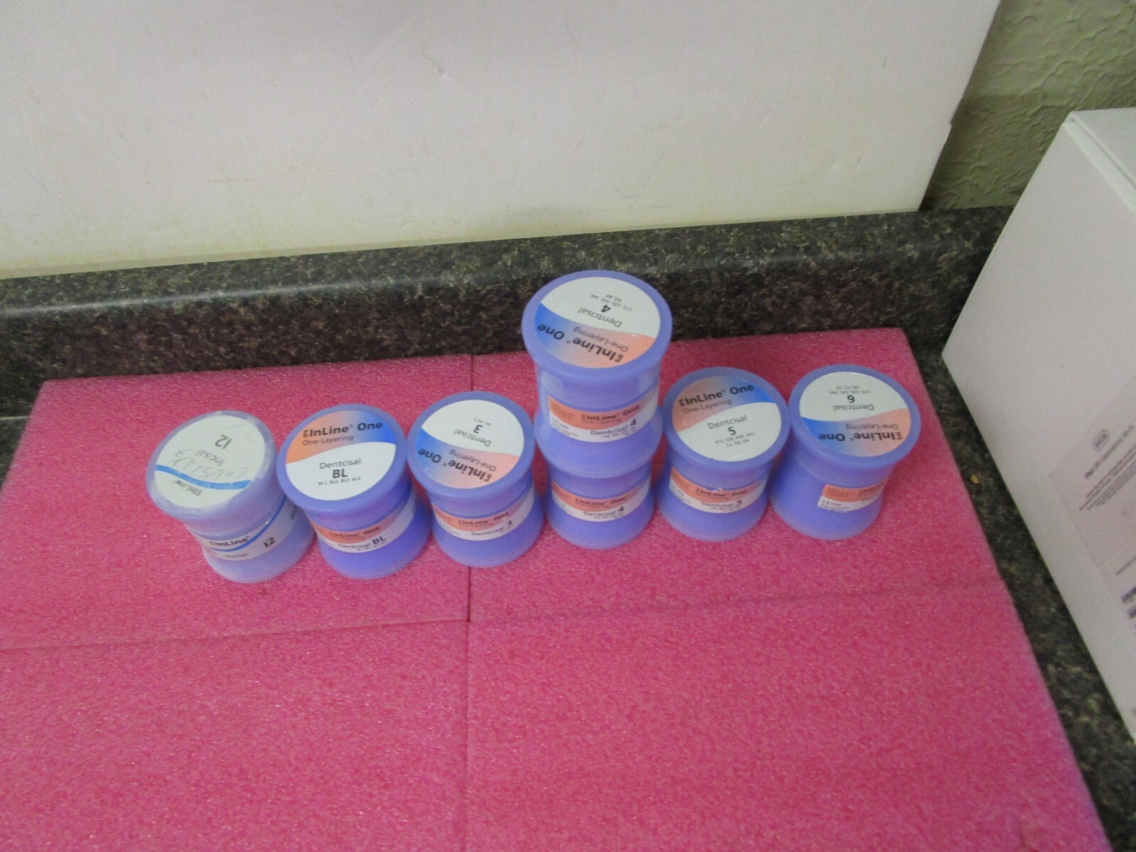 Qty (7) 100g IPS InLine One Layering Dentcisal – Partial Bottles – READ