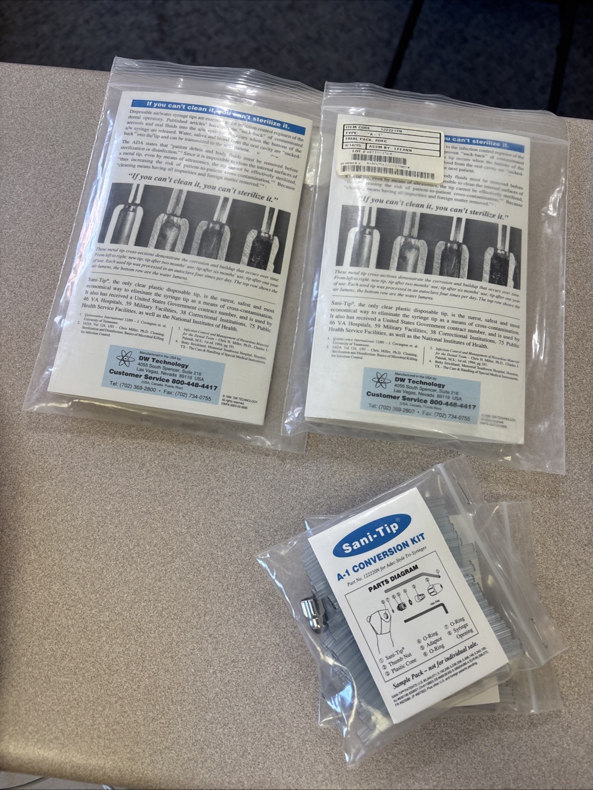 KERR Seal-Tight Disposable Air/Water Syringe Tips REF 77200 & Sani-tip Lot