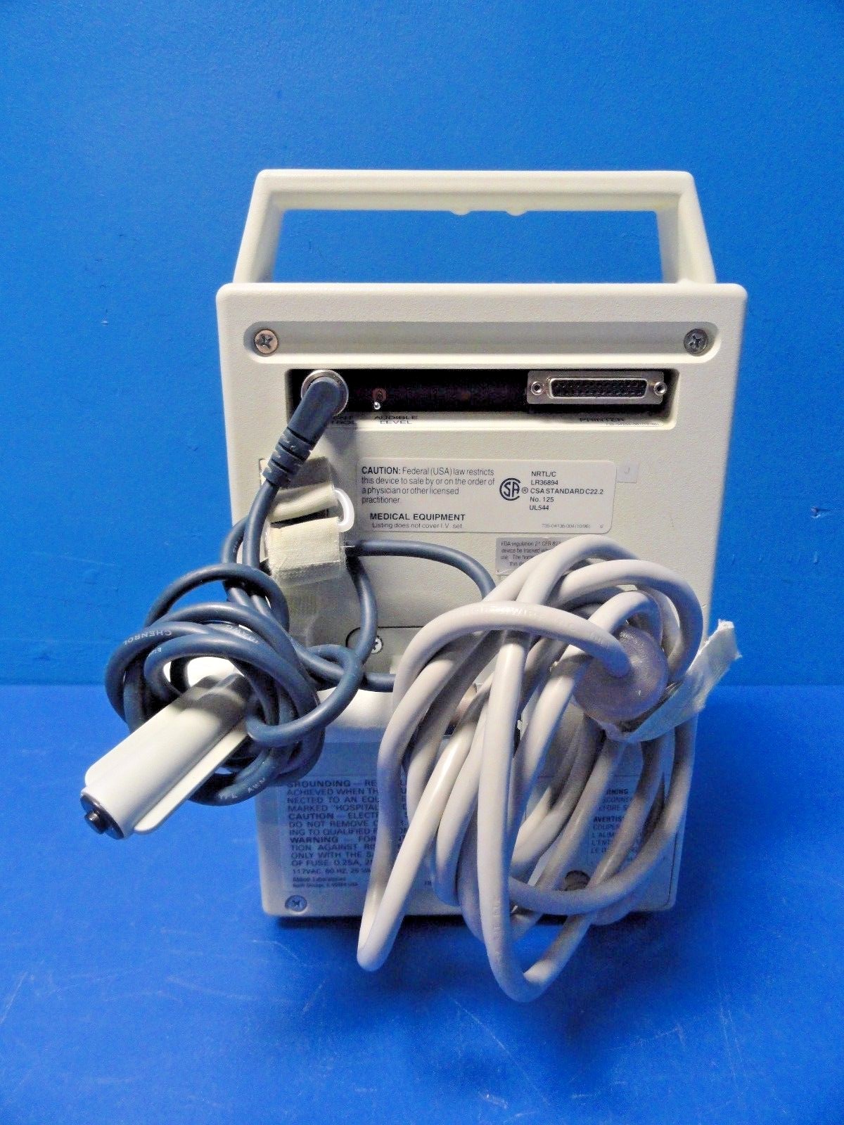 Abbott Lifecare 4100 PCA Plus II Pump W/ Pole Clamp & Bolus Cable, No Key ~14359