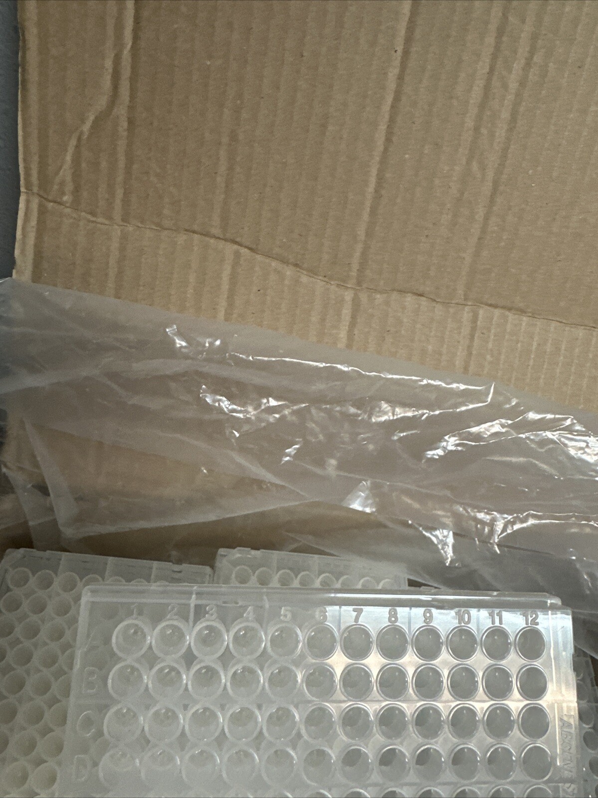 Thermo Scientific AB-0796 U-Shaped Well Bottom Microplates 330 μL (Case of 91)