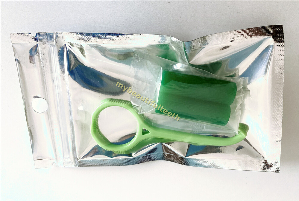 30Pack Dental Aligner Chewies Clear Retainer Tray Retainer Seater Retriever Take