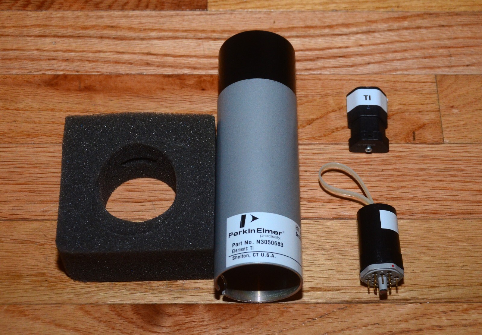 Perkin Elmer N305-0683 EDL System 2 – Element Ti Titanium