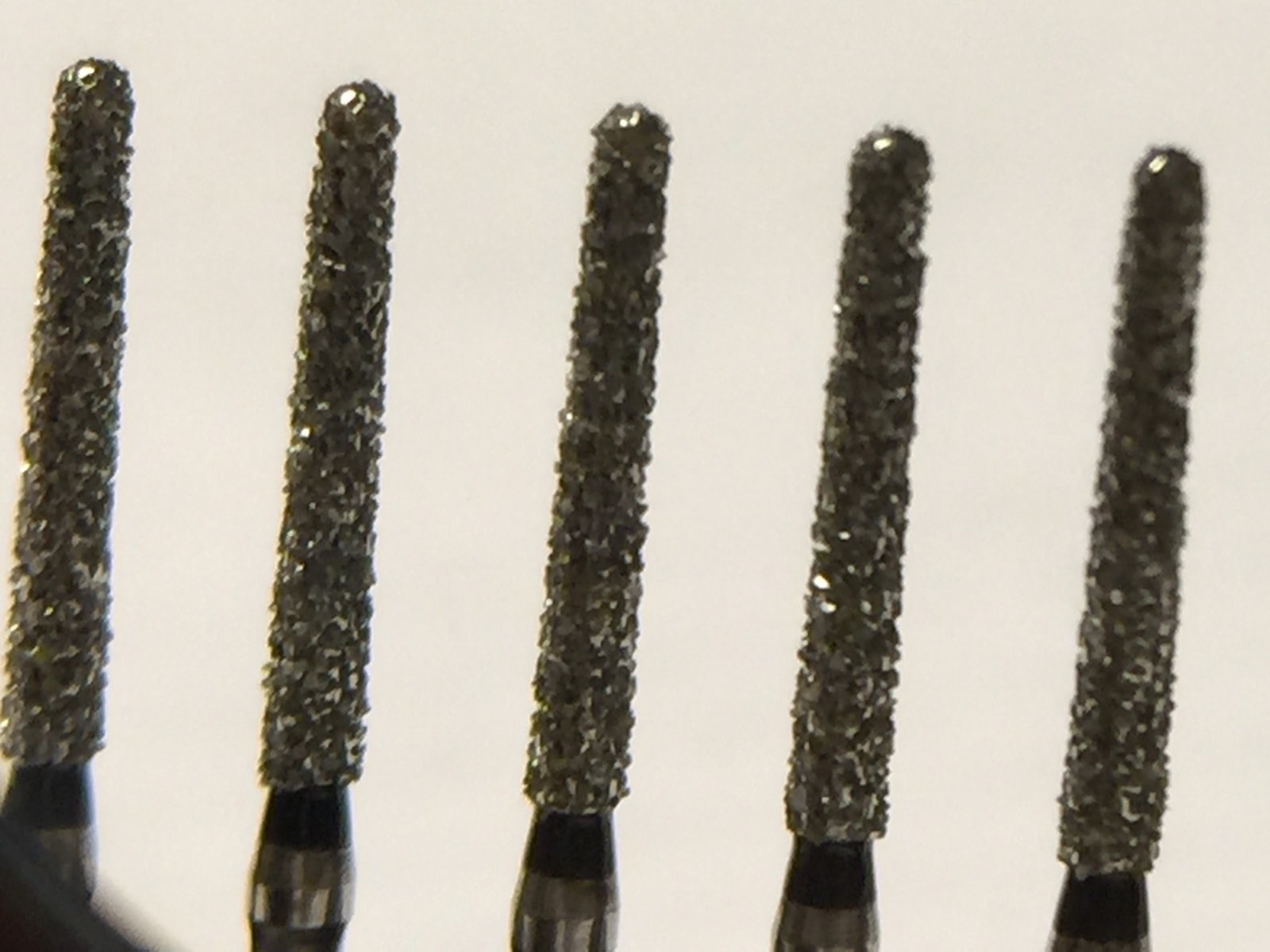 Diamond Burs 100×199-856-015SXC extra course 1.6 mm Dia. 10mm Cutting Length.