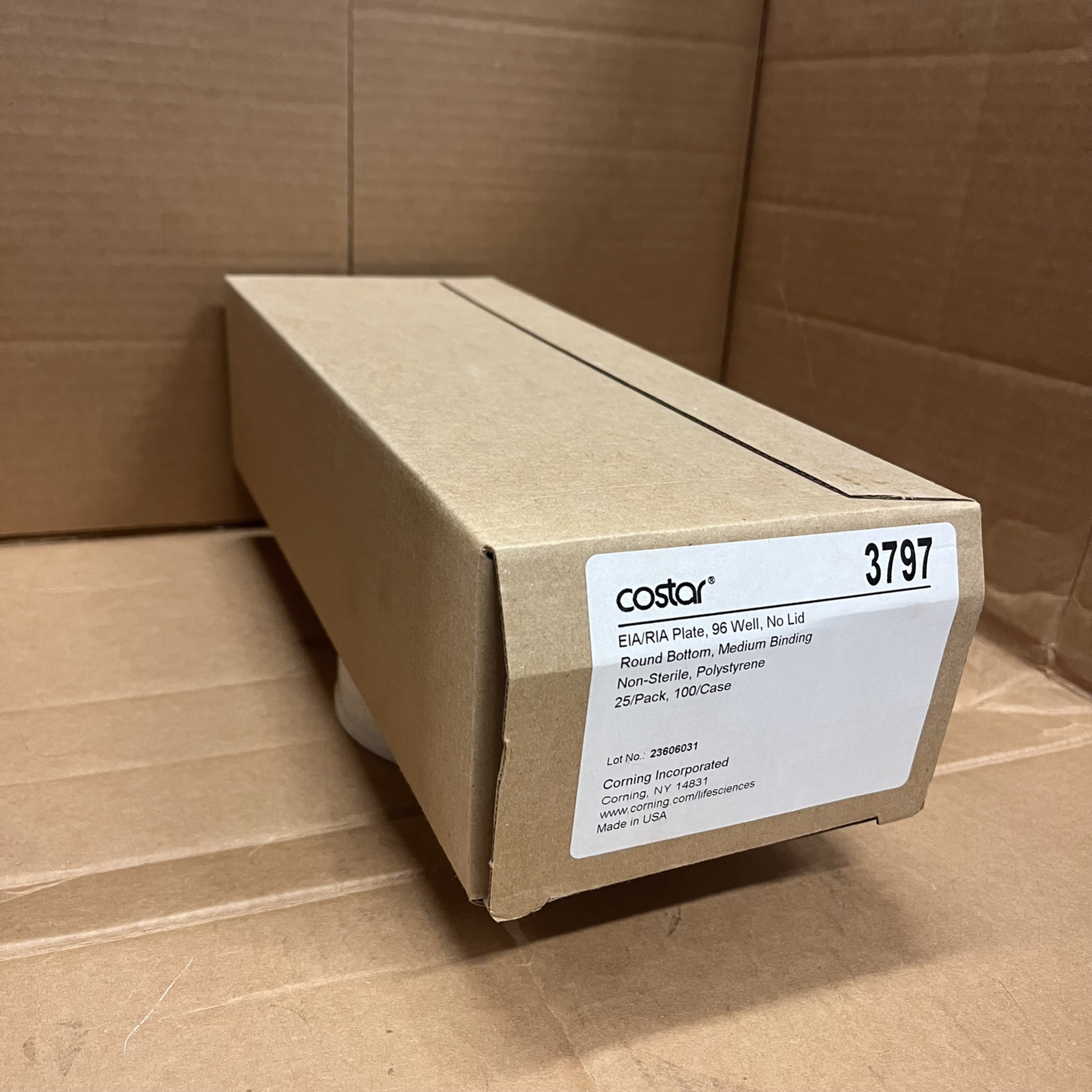 Corning Costar EIA/RIA Plate: 96 Well, No Lid, Round Bottom (25-Pack) 3797