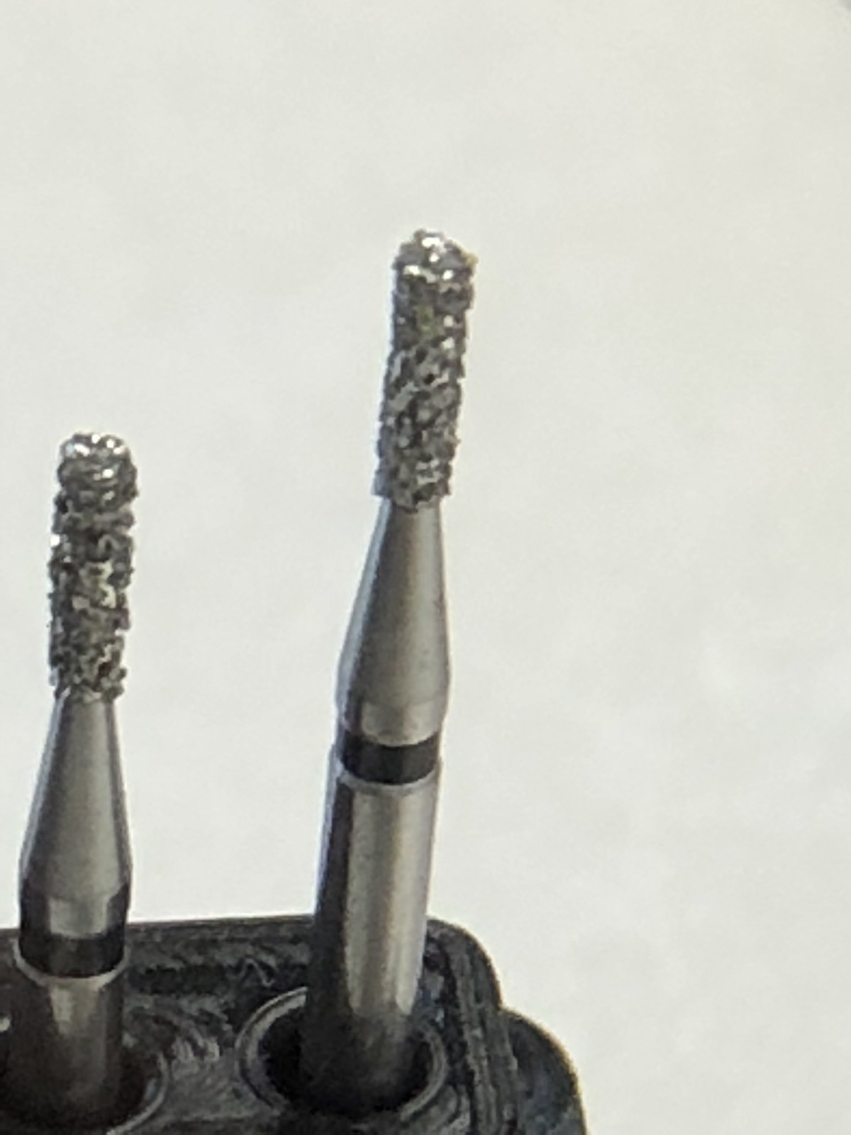 557 Diamond Burs 30 X (835)109-010XC 1.0 mmDiameter 835 #109-010xc ExtraCourse