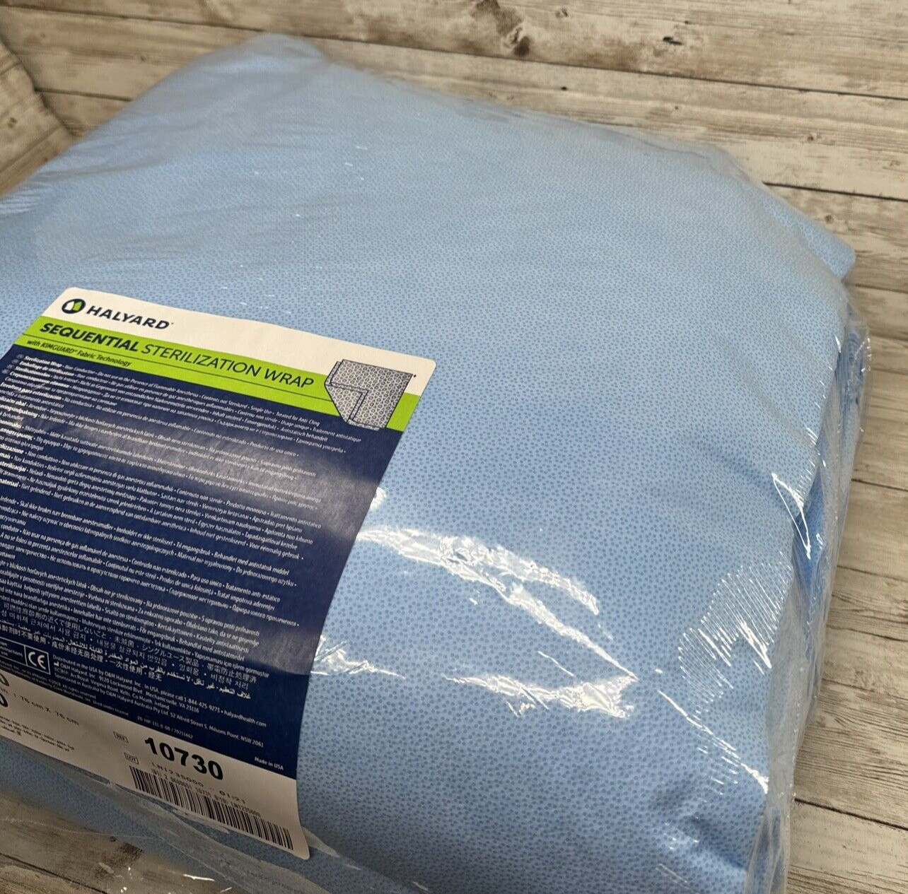 Halyard H100 Sequential Sterilization Wrap, 30 x 30 Inch 1 CASE 300 Sheets 10730