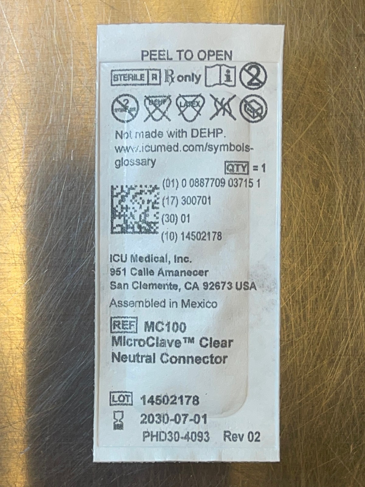ICU MC100 MicroClave Clear Neutral Connector Case of 100/ EXP 2030-07-01
