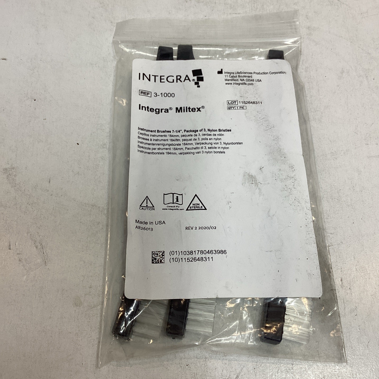 Integra Miltex 3-1000 Instrument Brushes Nylon Bristles 3/Pack
