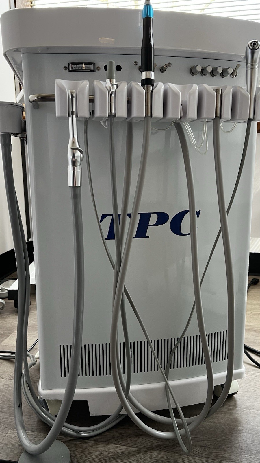 TPC Dental Mobile Unit (Model MC3600CV)