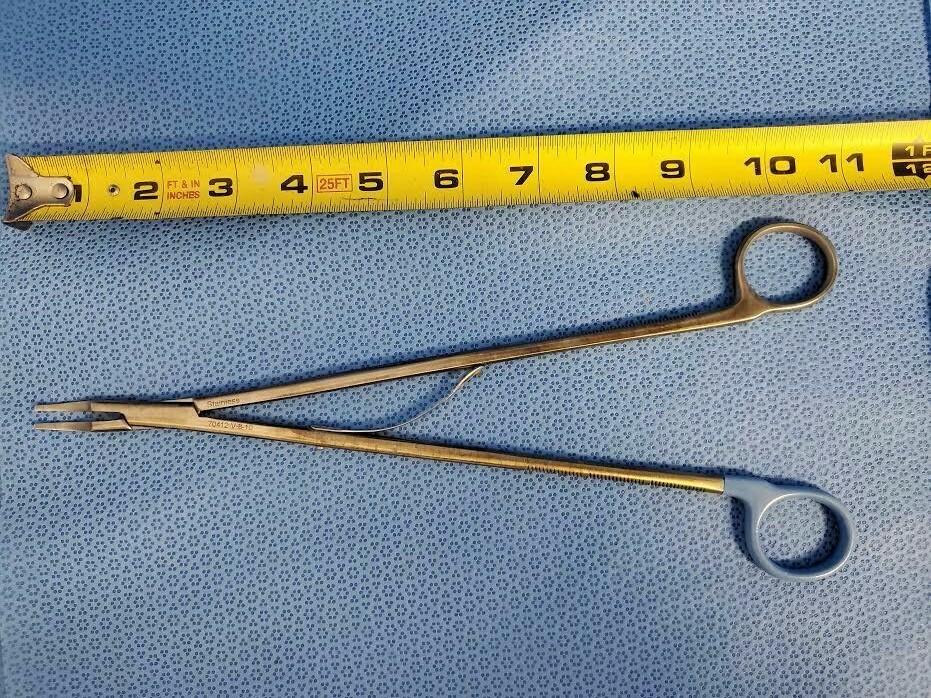 Symmetry Surgical 70412-V-8-10 Medium Vesocclude Clip Applier 11″ Angled Jaw