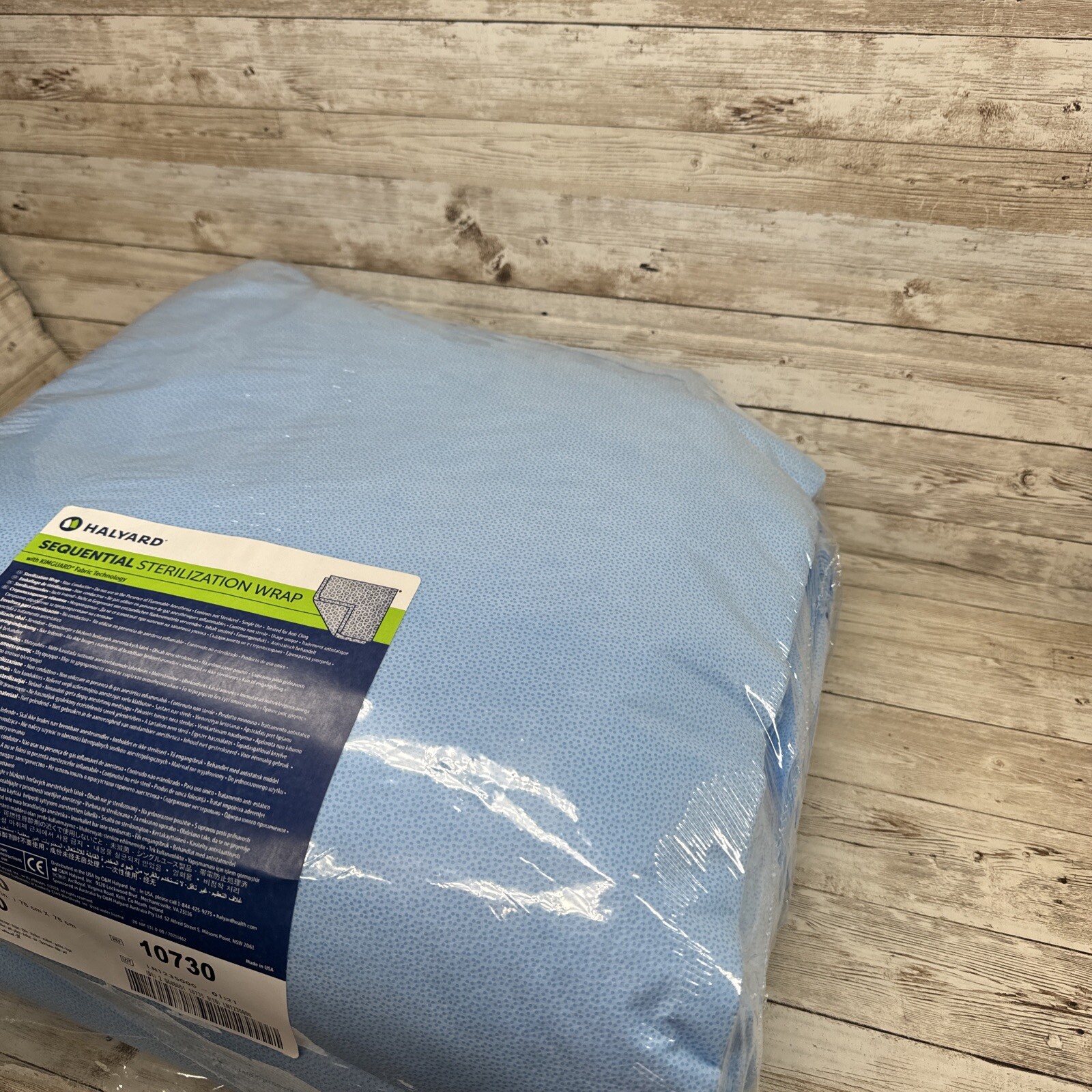 Halyard H100 Sequential Sterilization Wrap, 30 x 30 Inch 1 Pack 150 Sheets 10730