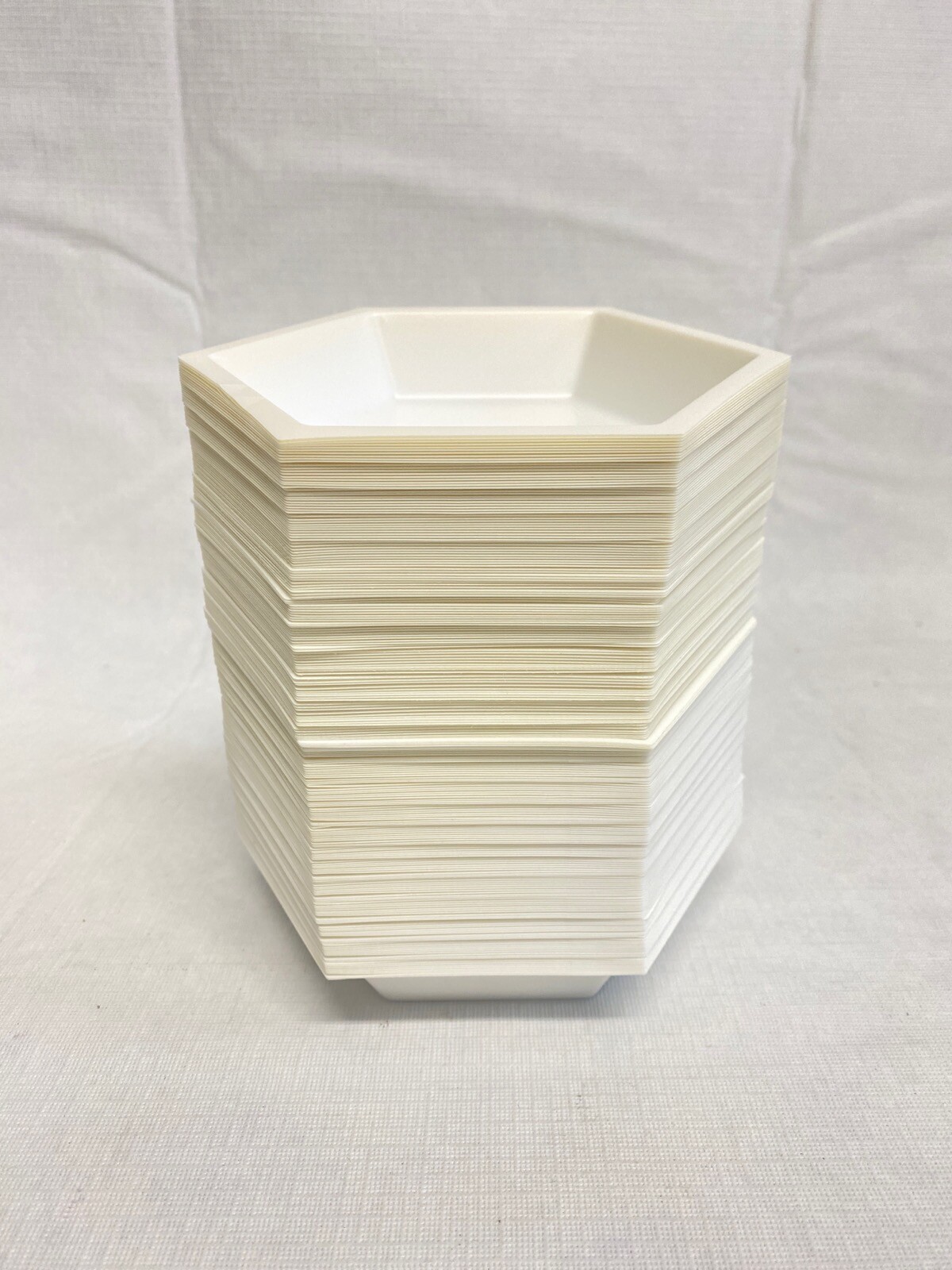 (~240) FISHERBRAND Polystyrene Hexagonal Weighing Dish Non-Sterile 02-202-102