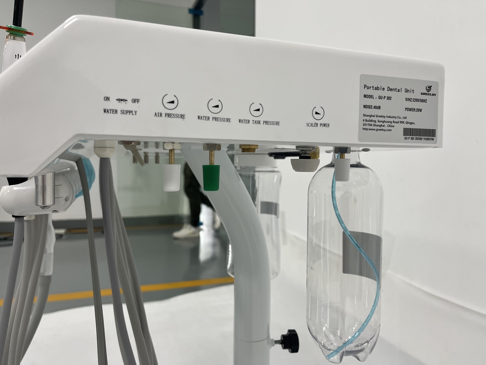 Mobile Dental Adjustable Treatment Unit GU-P302 4H+Dental Air Compressor GU-P300