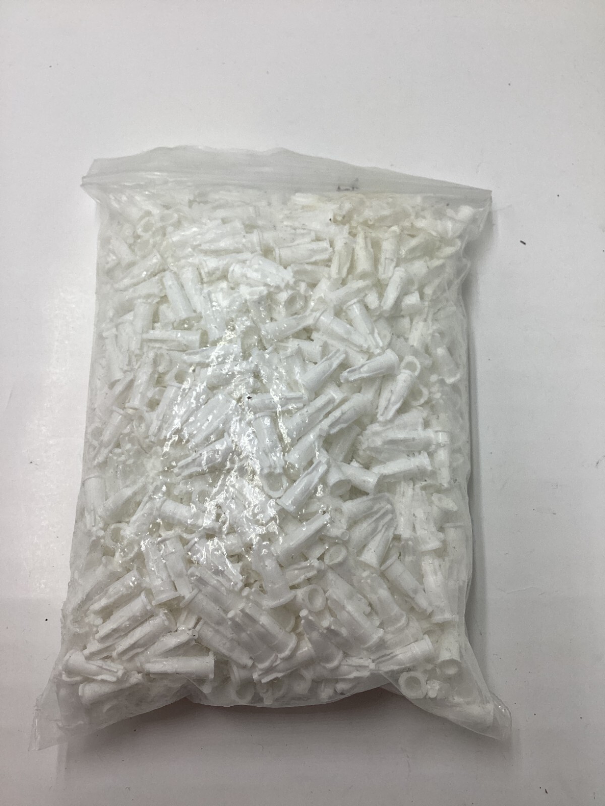 2 Pack of 1000 Air-Tite #BUCWS Plastic Syringe Caps White Stopper
