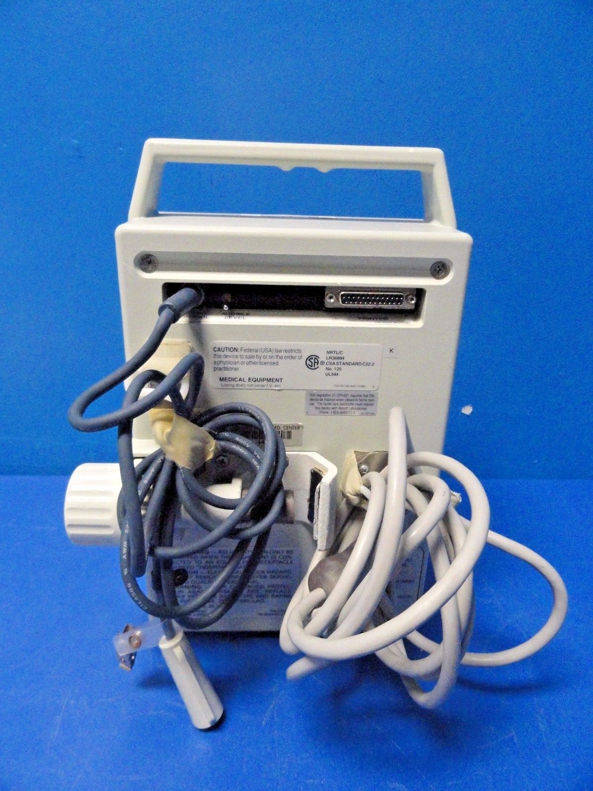Abbott Lifecare 4100 PCA Plus II Pump W/ Pole Clamp & Bolus Cable, No Key ~14361