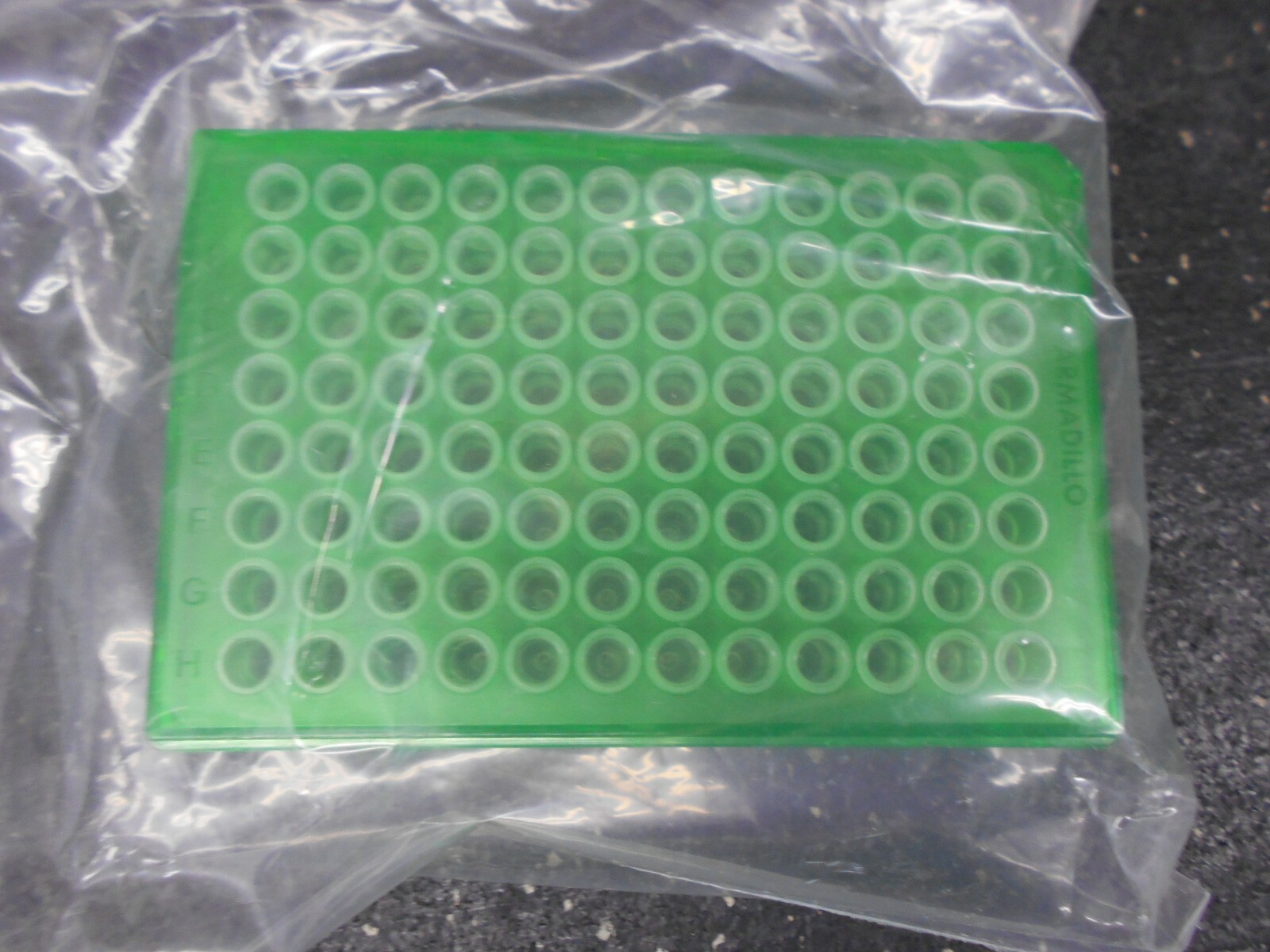 THERMO SCIENTIFIC AB 2596/G ARMADILLO SEMI SKIRTED 96 WELL PLATES BOX OF 22