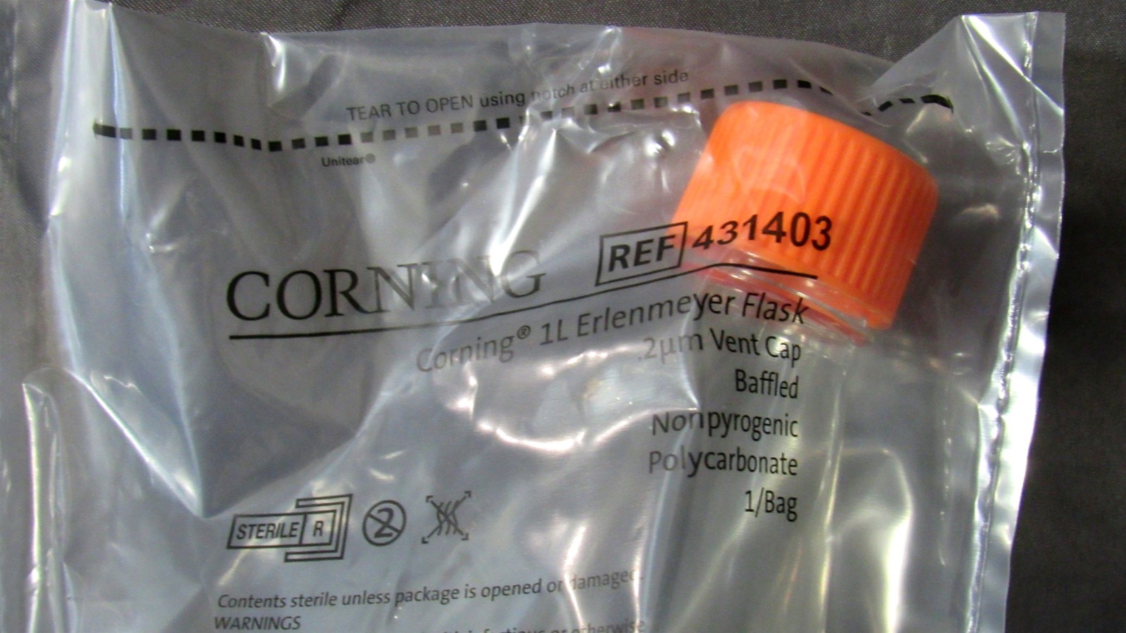 15 PCS; Corning 431403 PC Baffled 1000mL Erlenmeyer Sterile Flasks w/ Vented Cap