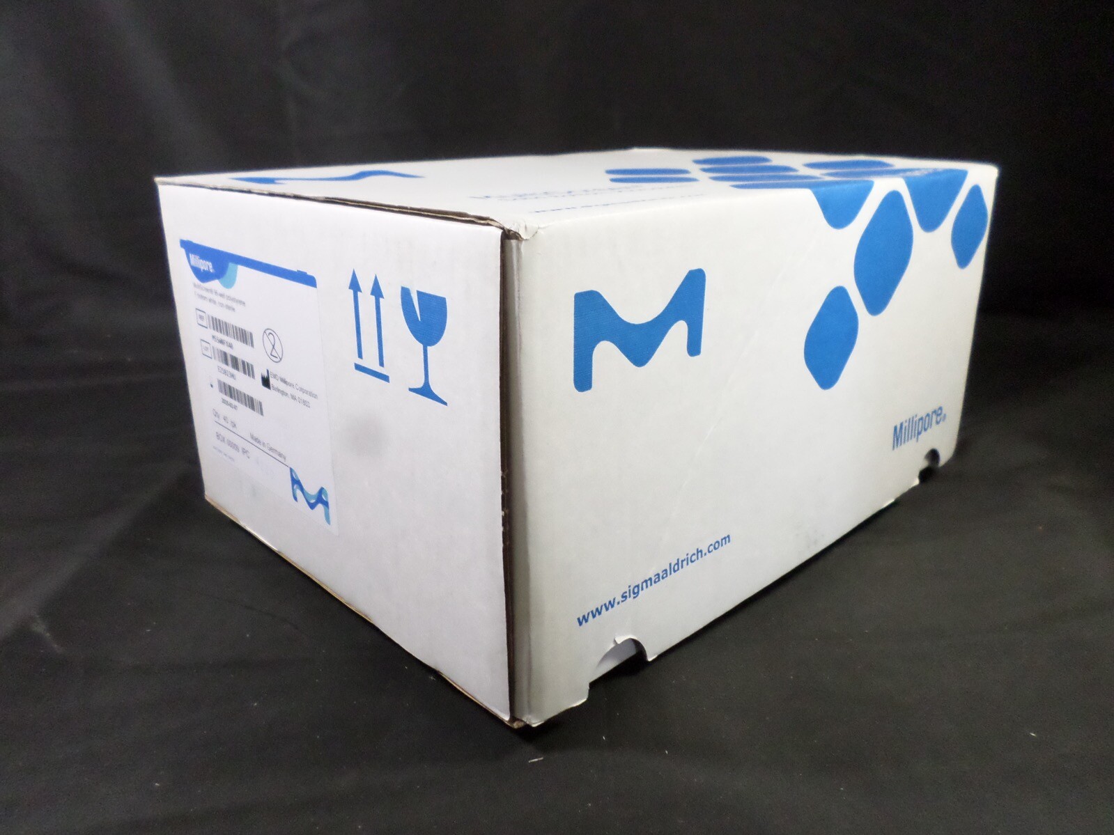 MILLIPORE Polystyrene 96-Well MultiScreen F-Bottom White MSSWNFX40 (40/pk)
