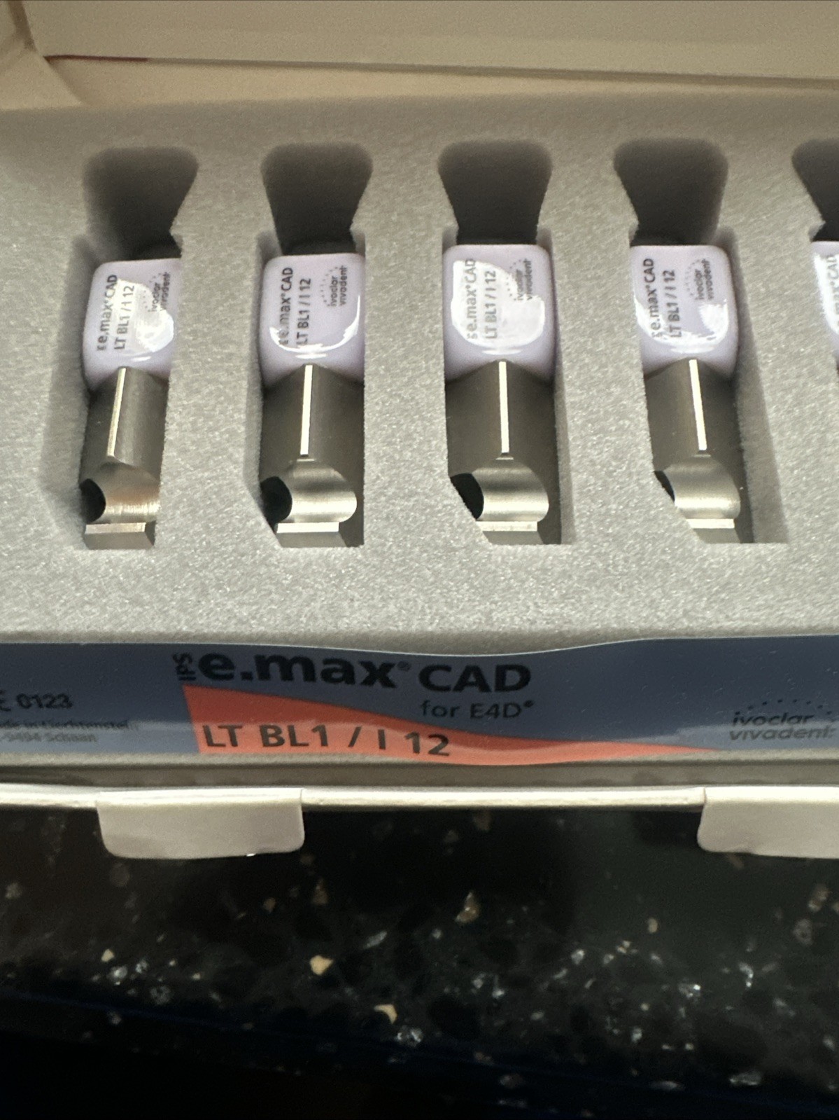 Ivoclar IPS Emax LT BL1 / I12 FOR E4D Sold Individually Per Block