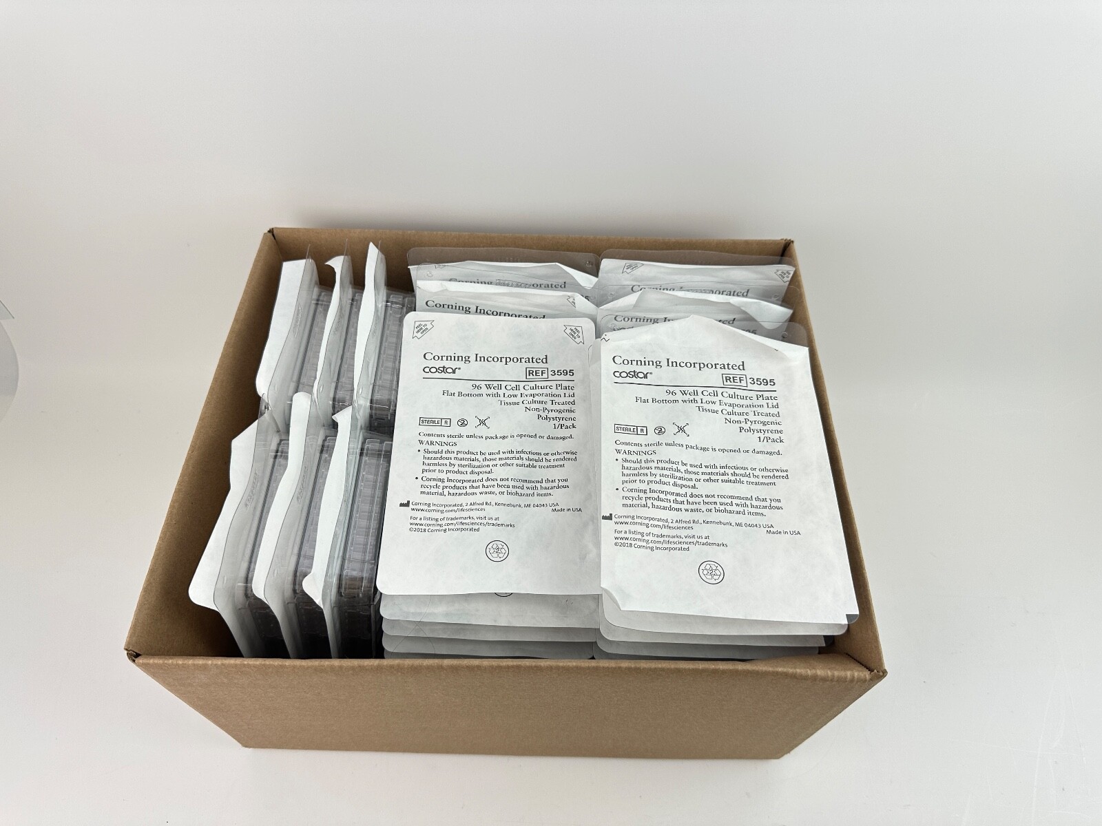 3595 COSTAR CORNING 96 WELL CELL CULTURE CLUSTER FLAT BOTTOM W/ LID, 25/PK