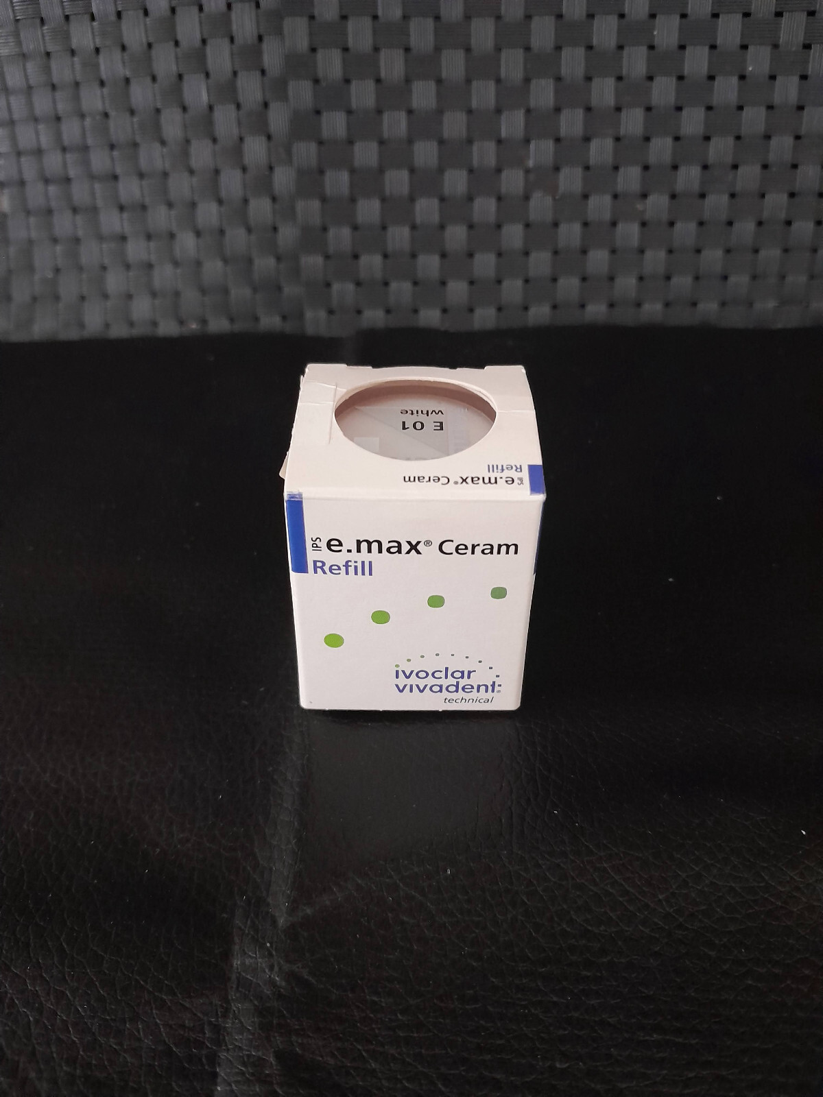 ivoclar vivadent IPS e.Max Ceram Essence E 01 White Stain NEW