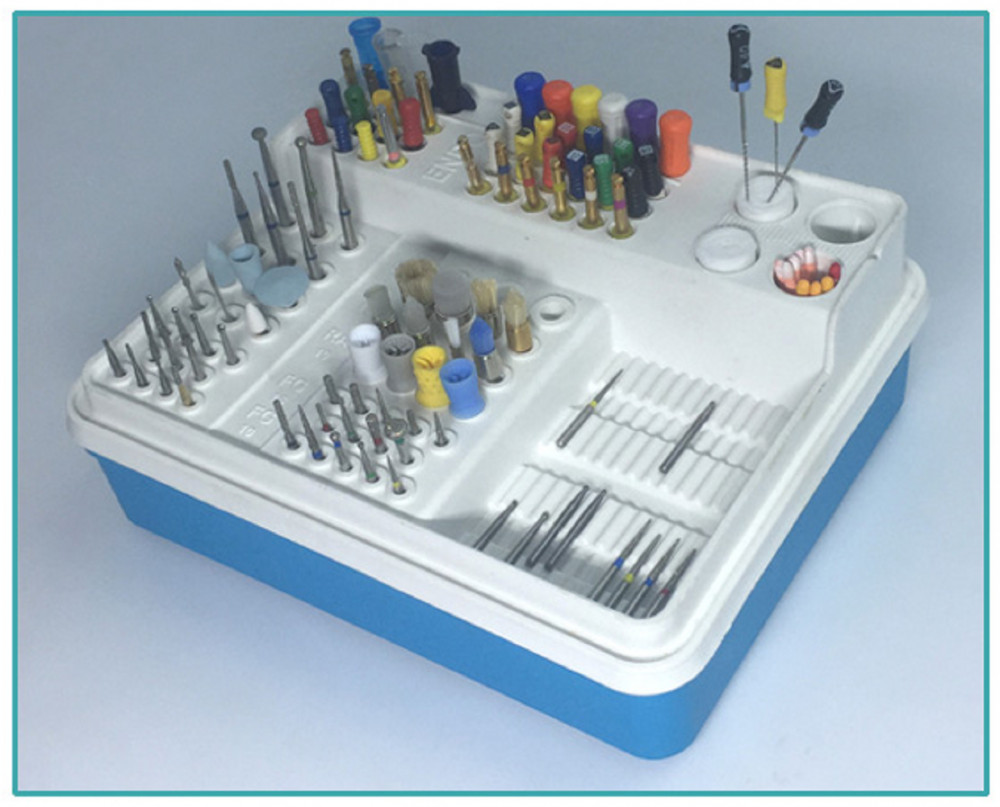 Dental Endo Box Autoclavable plastic Composition 91 holes+ 4 small wells + 1 pan