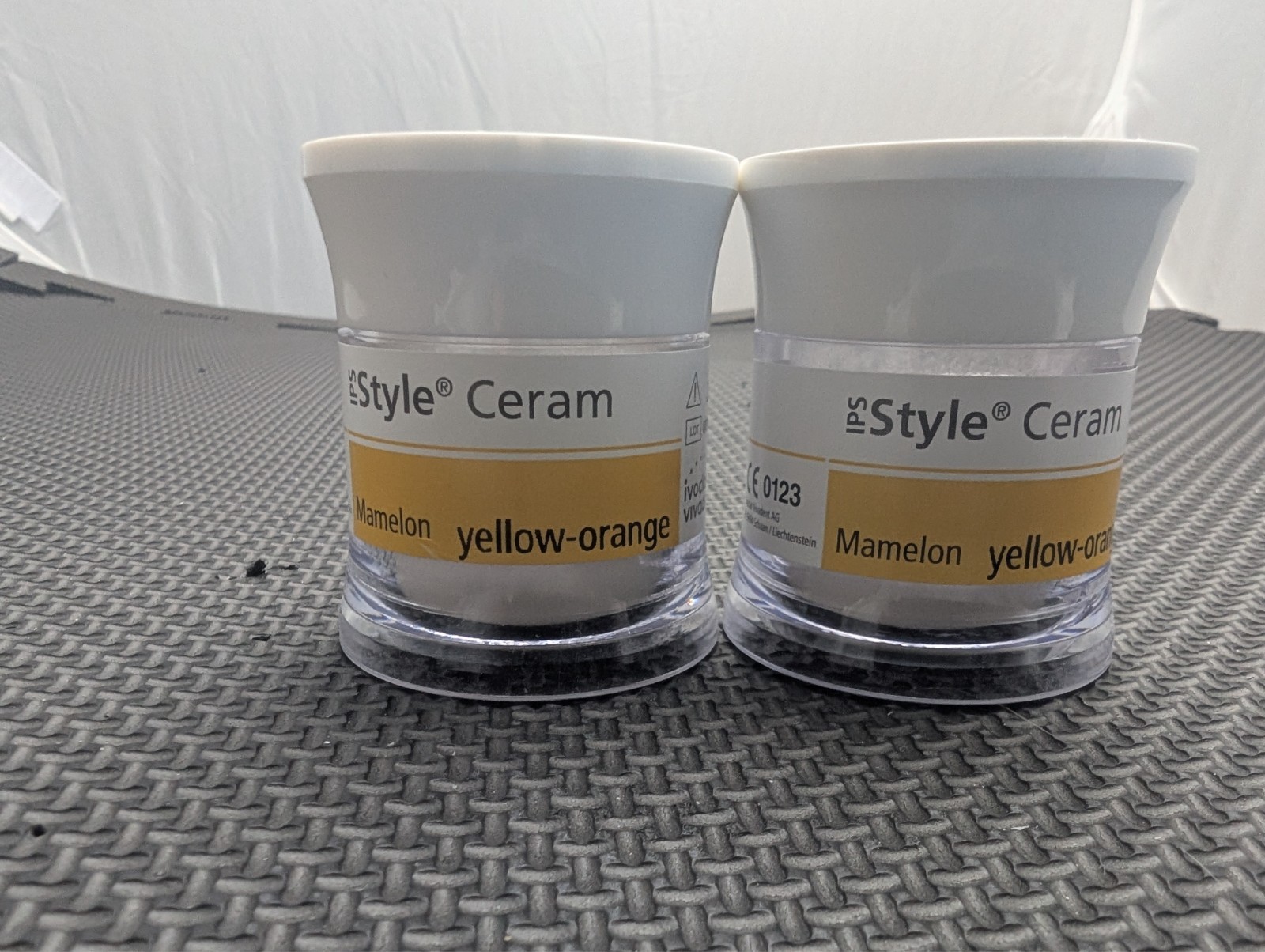 IPS Style Ceram Mamelon yellow-orange – used