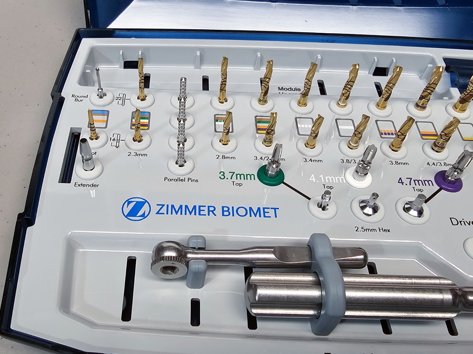 Zimmer Tapered Screw-Vent Kit, Excellent but May Not Complete, Sold as Pictured