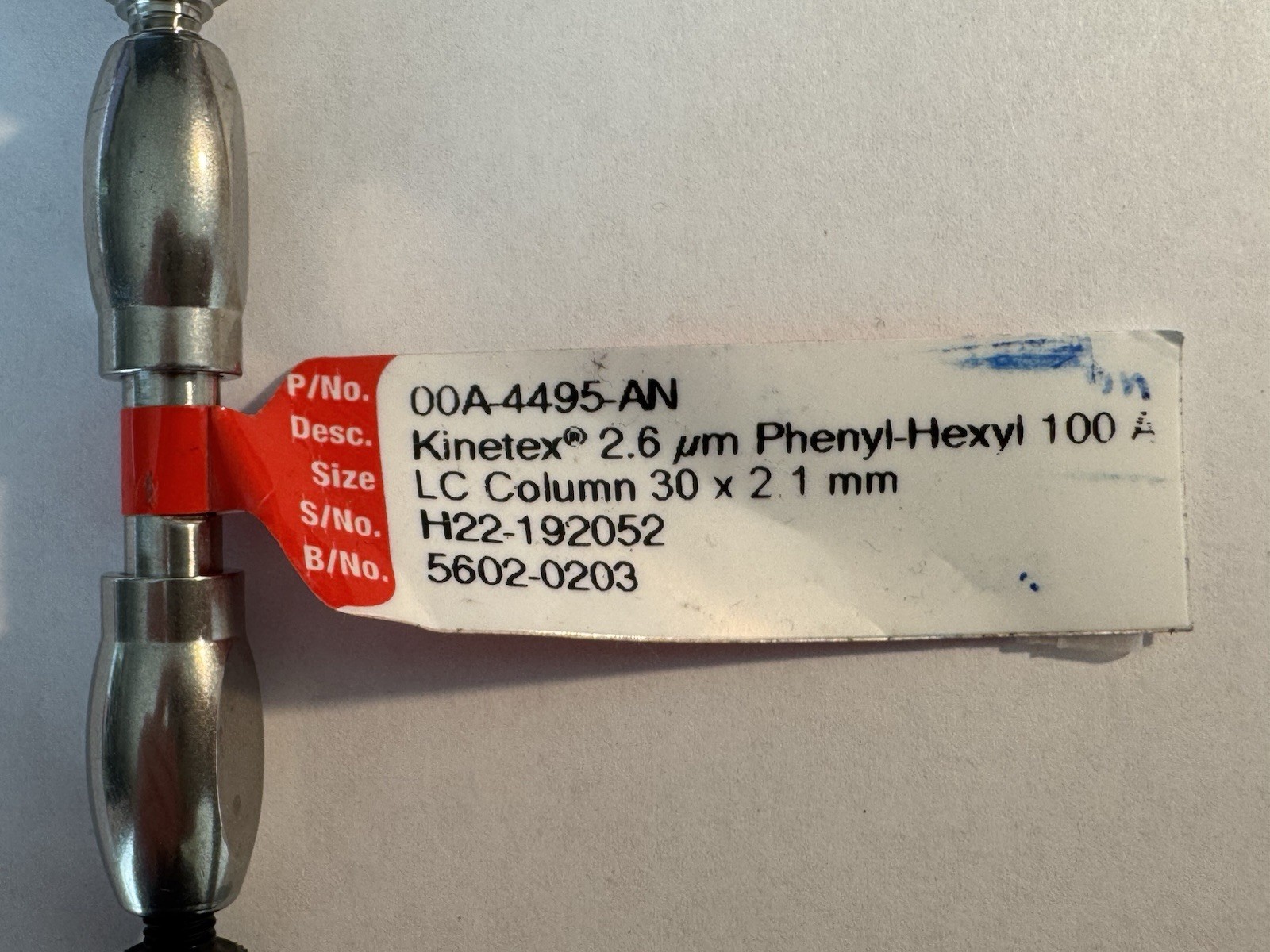 Phenomenex Kinetex 2.6 µm Phenyl-Hexyl 100Å, LC Column 30 x 2.1 mm (00A-4495-AN)