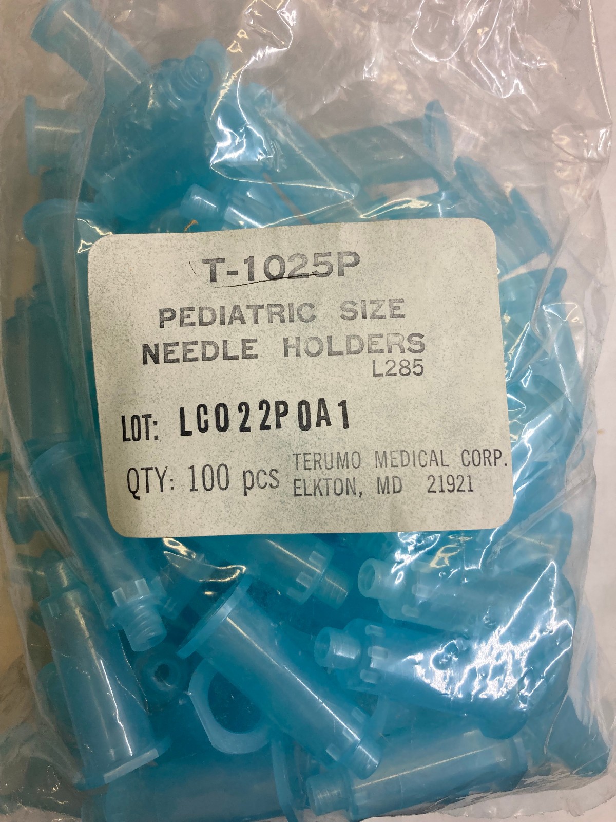 Terumo T-1025P Blue Vacutainer Plastic MS Holders-PEDI/ 100 Bag
