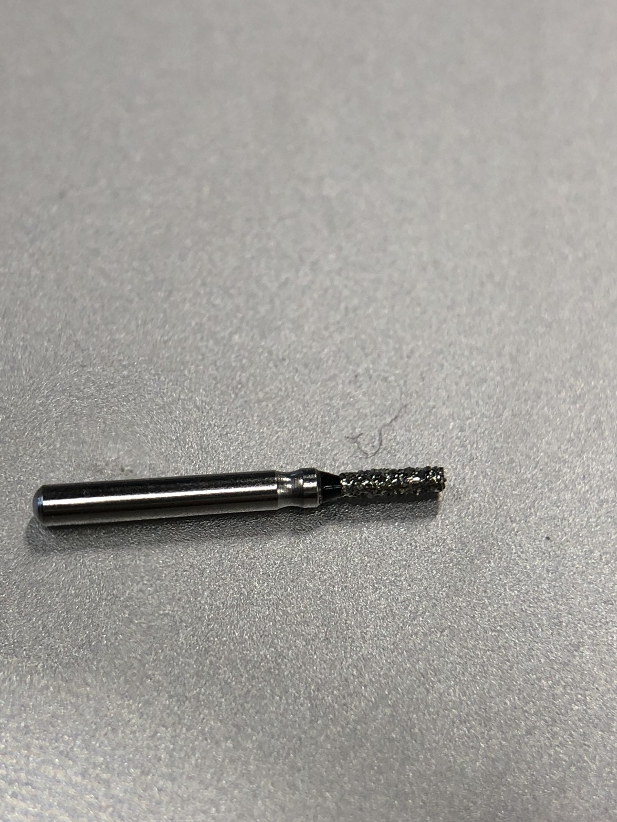557 Short Shank Diamond Burs 100 X 835-109-010SXC 1.0 mmDiameter 16mm Total