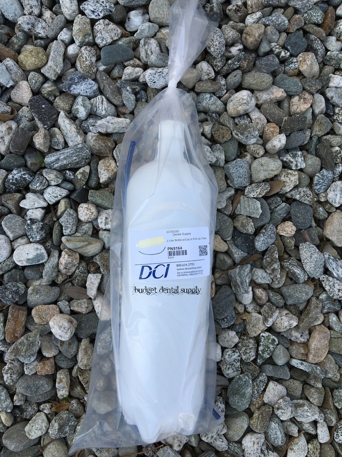 2x Heavy-duty Plastic Dental Water Bottle, 2 Liter, W/ Cap & Tube DCI #8164-2