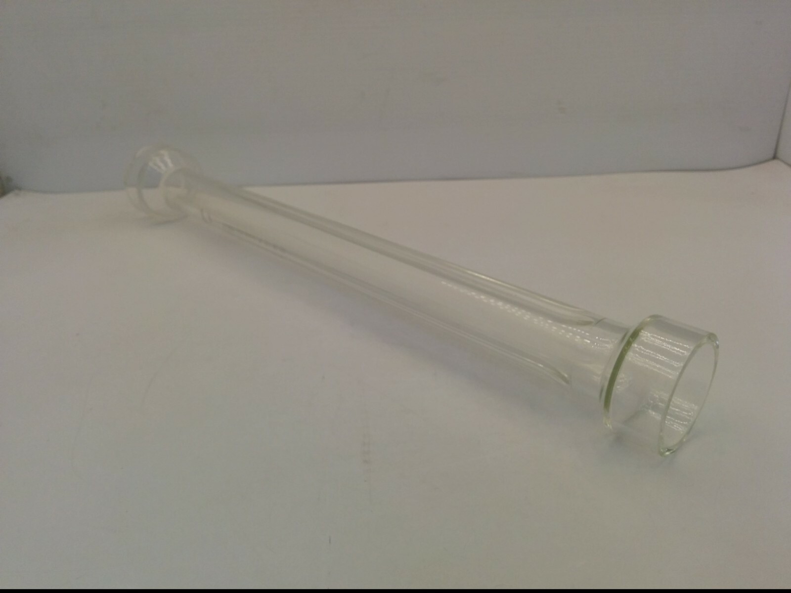 SK ROTAMETER S&K-3/4-31-G-10 GLASS TUBE, 15-3/8″ LONG, 2″ DIAMETER ENDS, NNB
