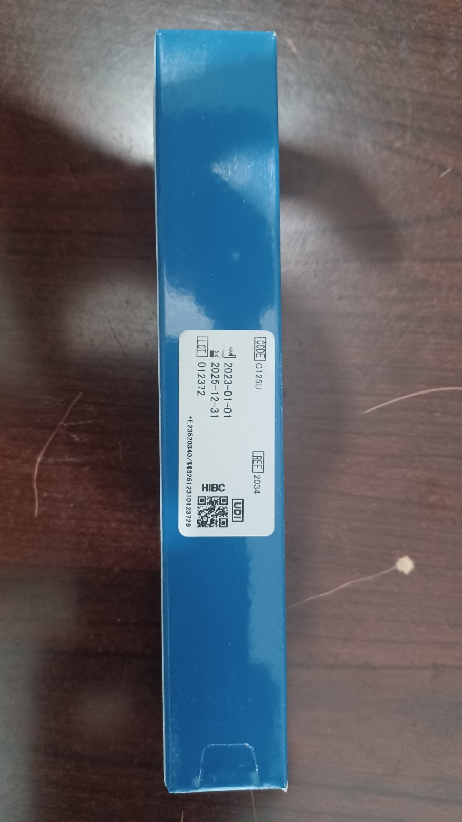 shofu bulk fill ,light cure, giomer, 4.5 gm tube U shade, short expiry Dec 31,25