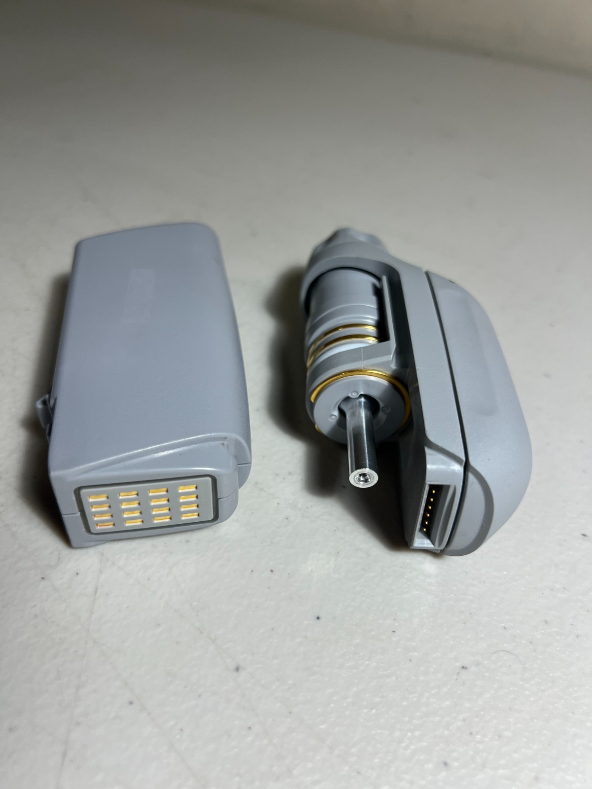 Covidien Sonicision Set Ref. SCG Generator & SCB Battery Pack.