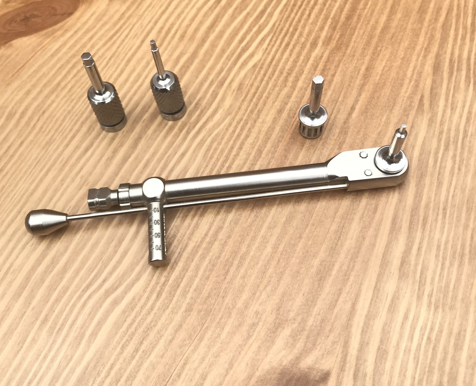 Dental implant Torque Wrench Ratchet 10-70 Ncm & Hex + Hand Drivers CE