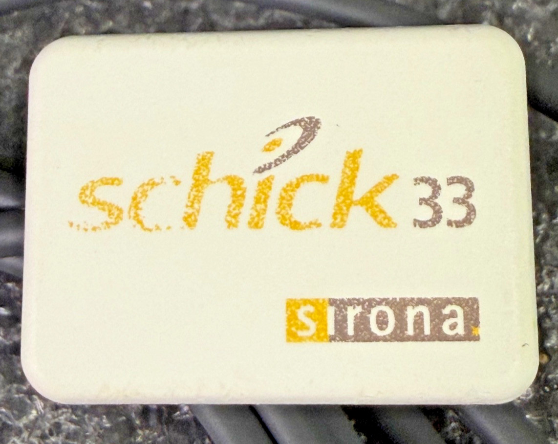Sirona Schick 33 Size #0 Sensor W/ USB 3.0 Grey Connecting Cord Ref: 100007224