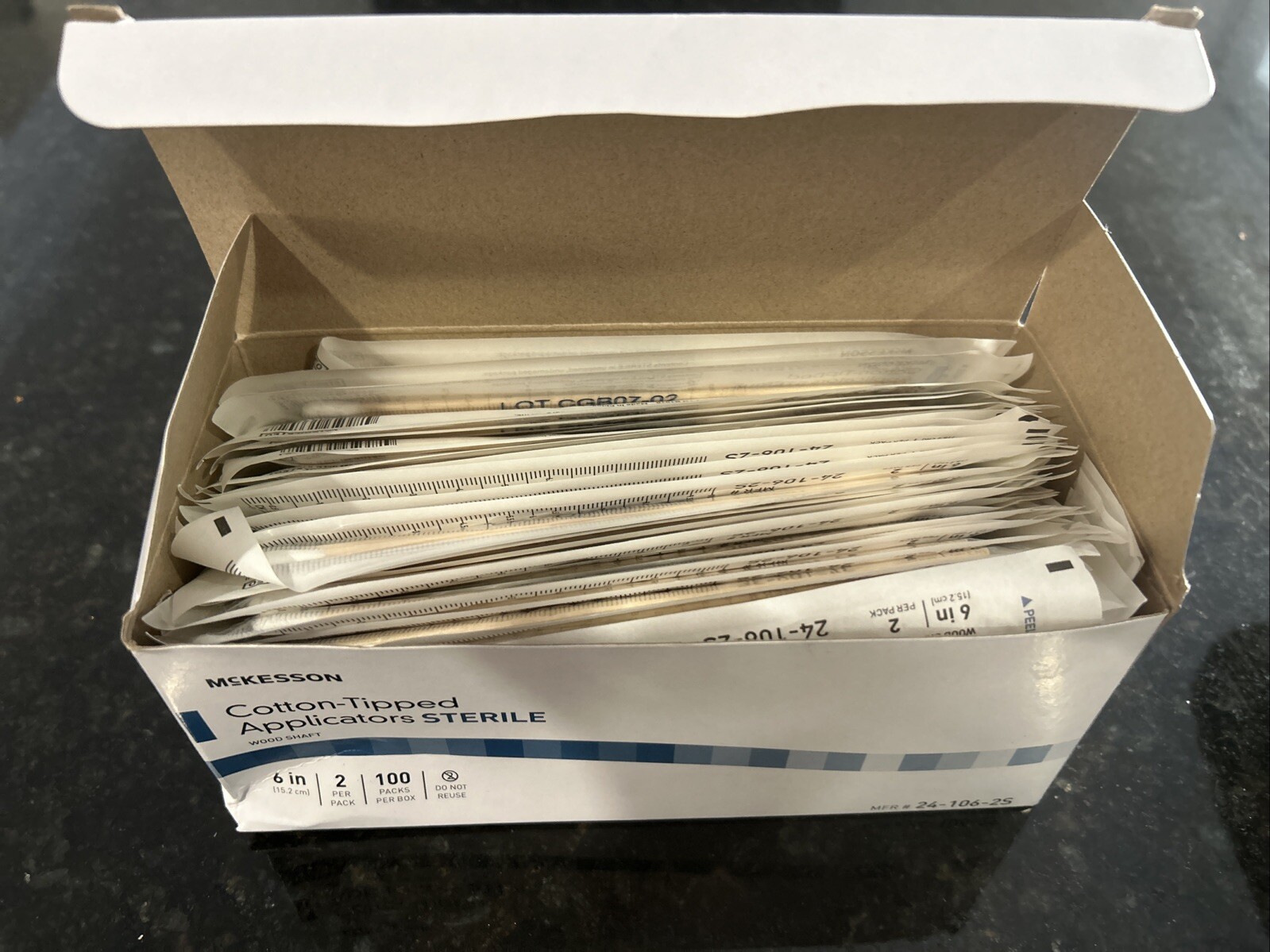 McKesson 100 packs/2 Per pack 6″ Cotton Tipped Applicators STERILE MFR#24-106-2S